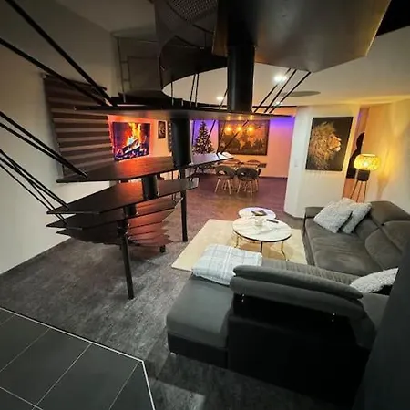 Duplex Avec Jacuzzi + Billard Appartement *